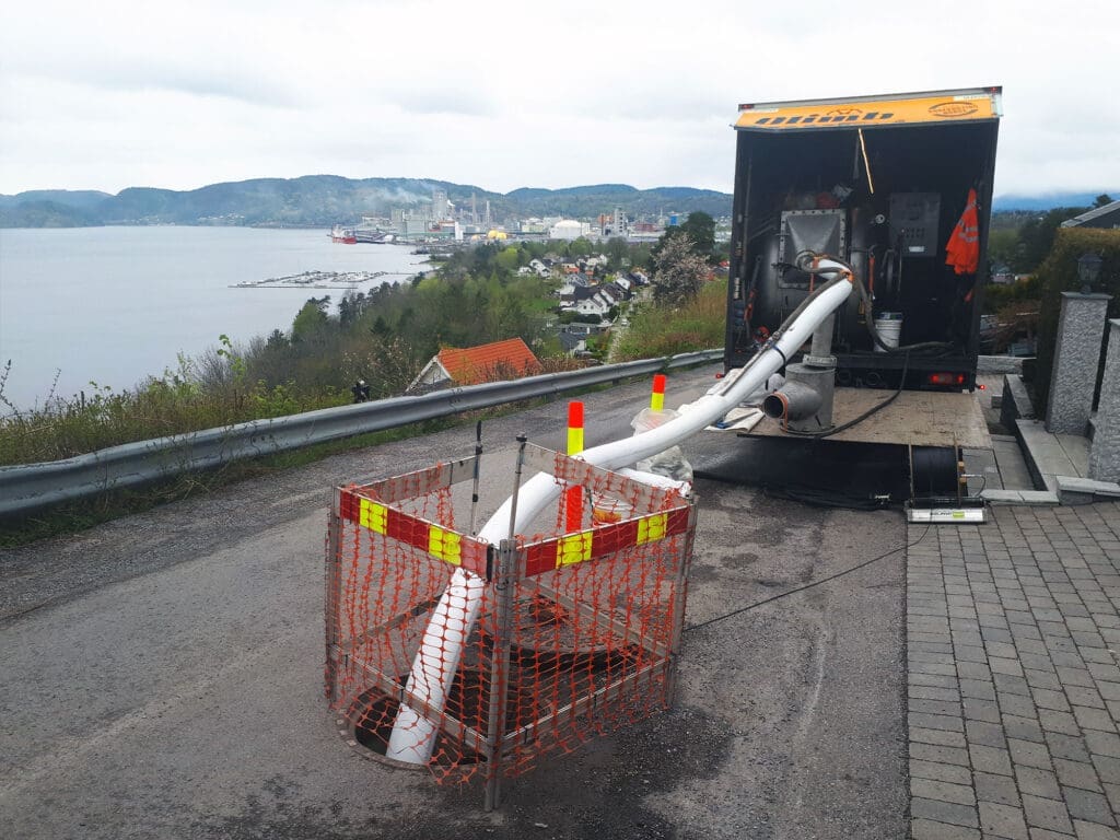 Strømperenovering i veigrøft